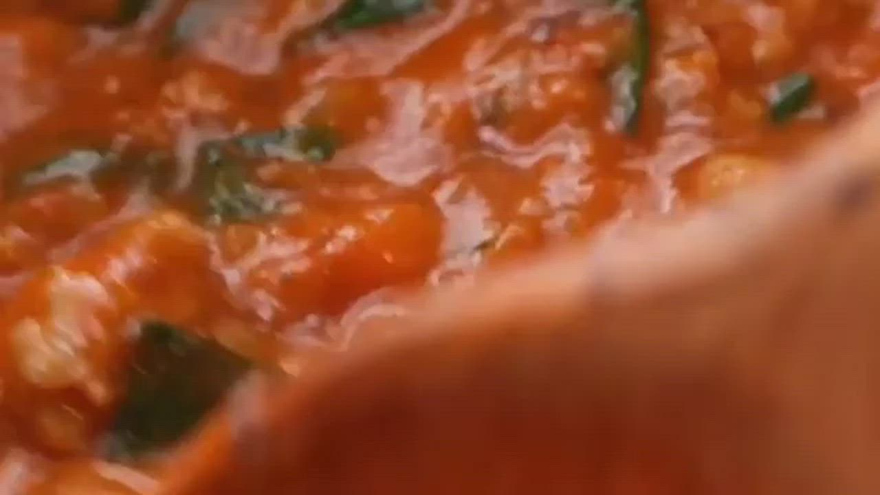 【上野物產】波隆那茄汁肉醬義大利麵（300g±10%/麵體+醬料/包）x16包 冷凍食品 product video thumbnail
