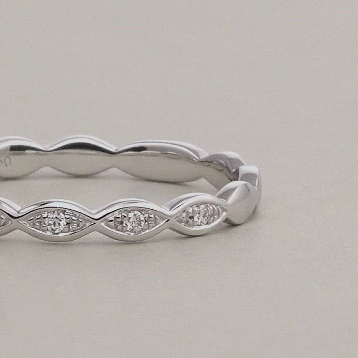 點睛品 Daily Luxe 時尚流線 鉑金鑽石戒指 product video thumbnail