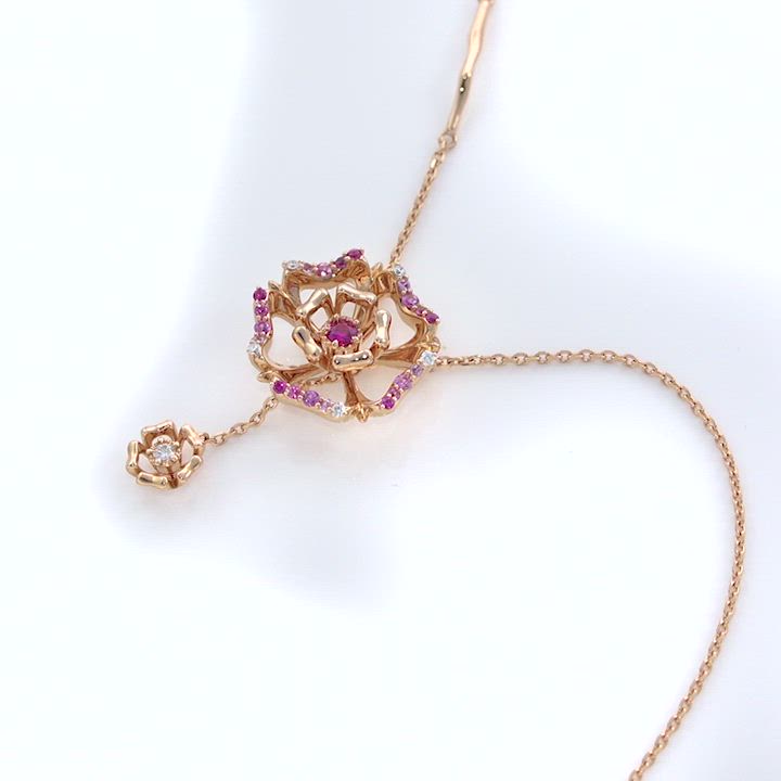 點睛品 V&A 18KR玫瑰金粉紅色藍寶石 玫瑰鑽石項鍊 product video thumbnail